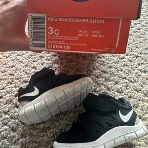 Nike Kids Roadrunner 2 Black and White Sneakers